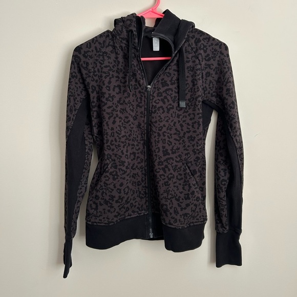 Athleta Triumph Printed Hoodie Cheetah Print Size XS - Picture 1 of 6